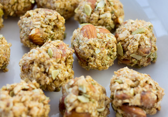 trail mix energy bites
