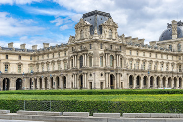 Fototapeta na wymiar Altes Gebäude in Paris