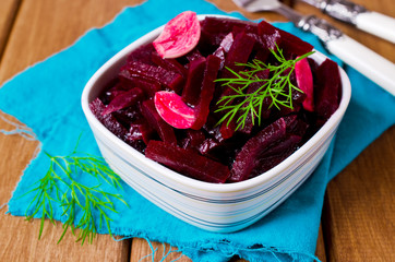 Salad of canned beets