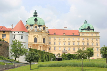 Fototapeta na wymiar Das berühmte Stift Klosterneuburg (Kaisertrakt)
