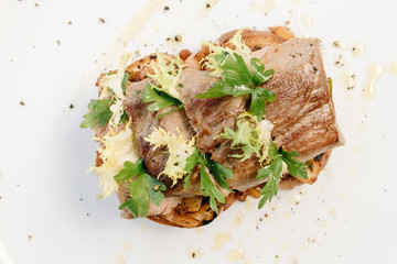 Tenderloin of pork with Ratatouille in bread