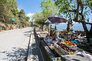 Obraz premium Street sellers at Mt Batu