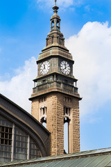 Bahnhofsuhr am  Hamburger Hauptbahnhof