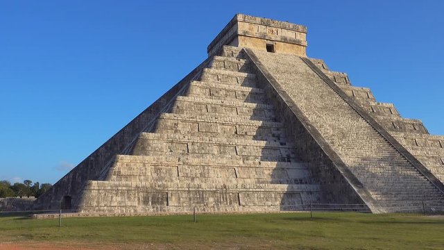 chichen itza maya site kukulcan temple at sunrise dolly movement no people