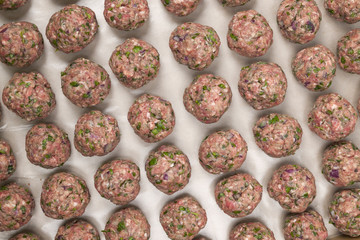 Raw meatballs
