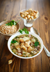pea soup with croutons