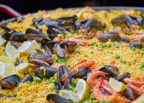 Seafood Paella. Mussles and prawns