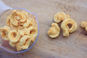Crispy fried pork skin