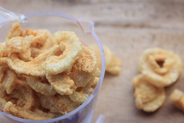 Crispy fried pork skin