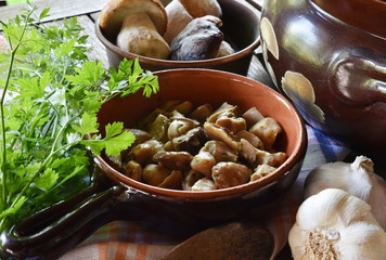 Sugo ai porcini freschi