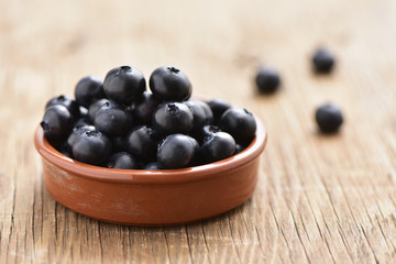 blueberries on a wooden table