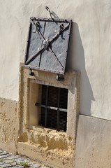 Altes  Kellerfenster