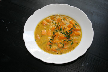organisch, lifestyle, kürbissuppe, modern, neu, wildkräuter, thymian, zitronenthymian, hölzern, werbetafel, curry, kurkuma, etc.