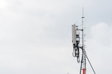 Obraz premium Radar in blue sky