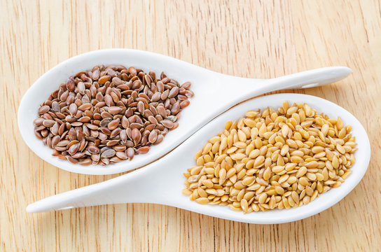 Difference of Golden linseeds and brown linseeds (flax seeds).