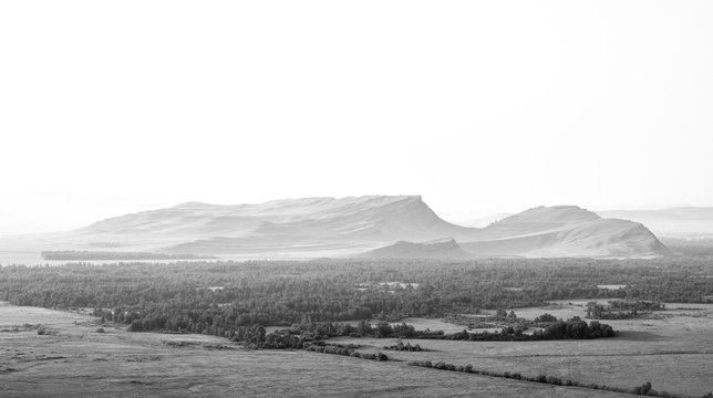 Fototapeta Beautiful black and white mountain landscape, old grainy effect