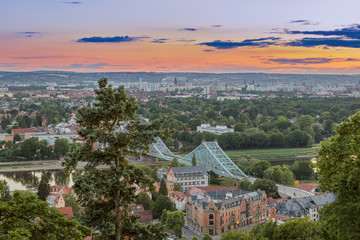 Aussicht über Dresden mit dem Blauen Wunder