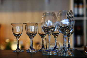 restaurant clean glass