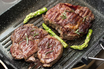 steak on grill pan