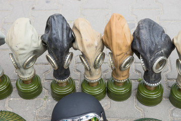 Alte Gasmasken