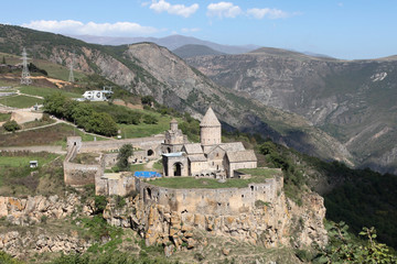 Fototapeta na wymiar Tatev monastery, canyon and Tatever cable cars