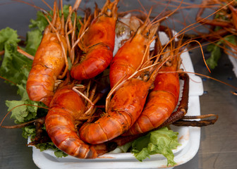 Slice Big shrimps freshwater grilled