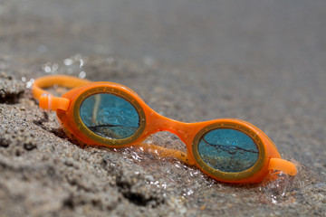 orange eyes protectors