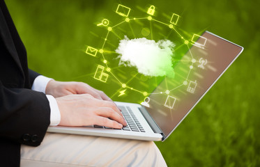 Hand working with a Cloud Computing diagram