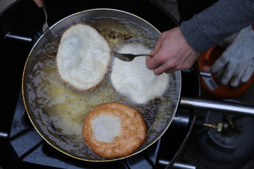 pan for the preparation of pancakes