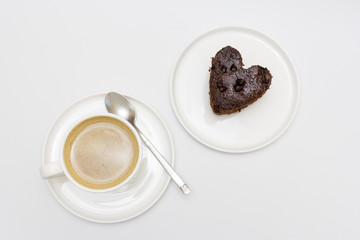 Café con leche y bizcocho