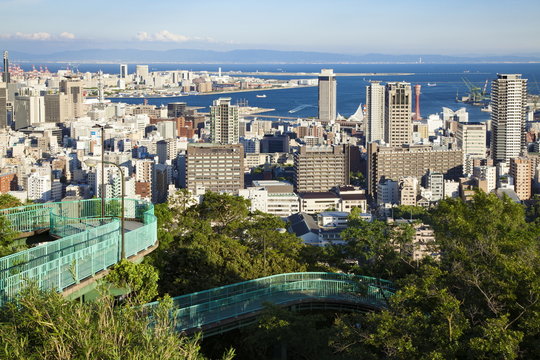 諏訪山公園から見る神戸港