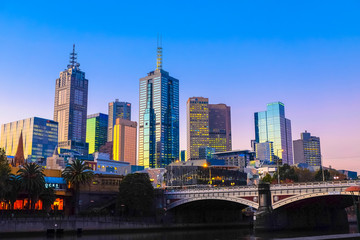 Naklejka premium Melbourne, stolica i najbardziej zaludnione miasto australijskiego stanu Wiktoria