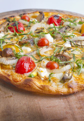 delicious italian vegetable crust pizza