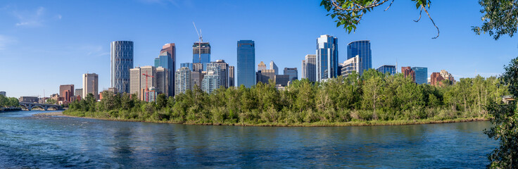 Fototapeta na wymiar Calgary's skyline on a beautiful spring day. Calgary is the corporate centre of the oil industry in Canada.