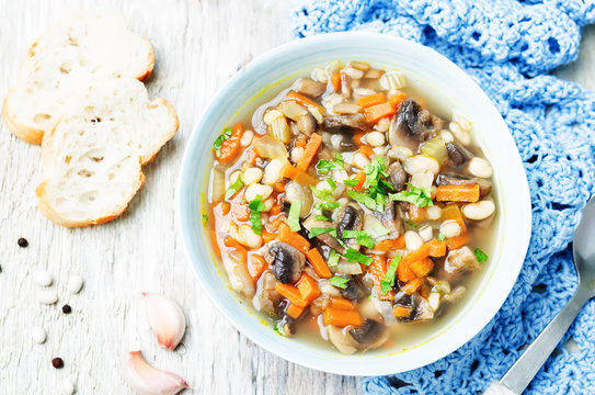 white bean soup mushrooms