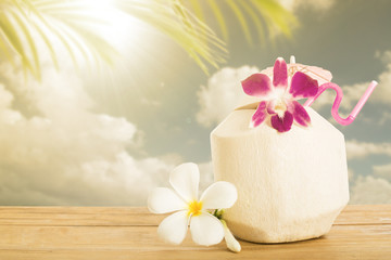 Obraz na płótnie Canvas Summer coconut drink