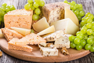 Cheese plate:  goat cheese with walnuts, spices and grapes