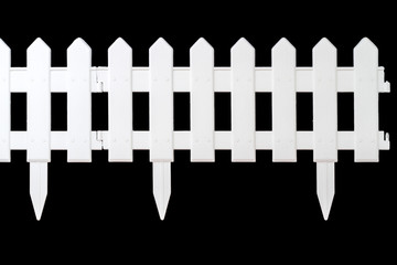 Plastic fence for flowerbeds