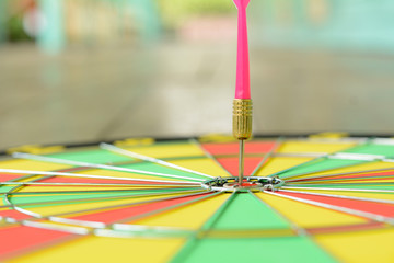 Darts in central point