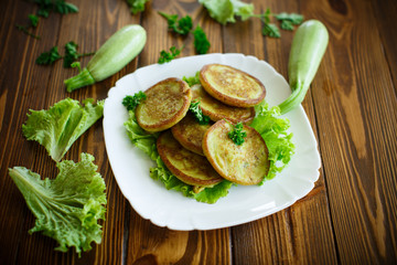 fried zucchini fritters