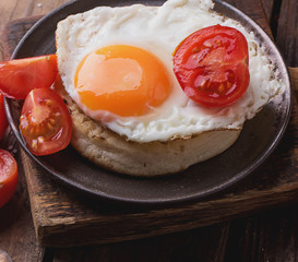 Vintage crumpets with eggs