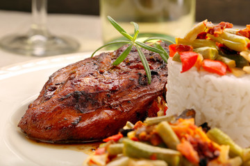 Grilled chicken with rice and vegetables