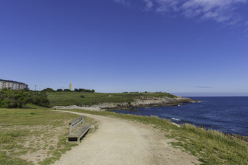 Paseo de los menhires (La Coruña, España).