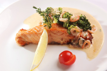 salmon steak with shrimp