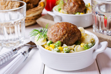 Grilled meat cutlets