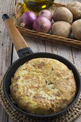 Tortila de patatas (typical food spain)