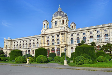 Fototapeta na wymiar facade of Museum of Natural History in Vienna, Austria