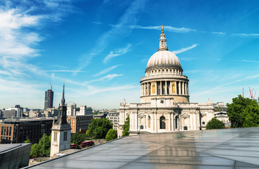 Obraz premium Beautiful view of St Paul Cathedral in London