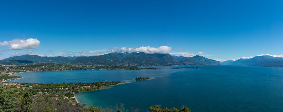 Bucht von Manerba am Gardasee