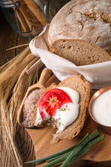 Fototapeta premium homemade bread with cream and tomato